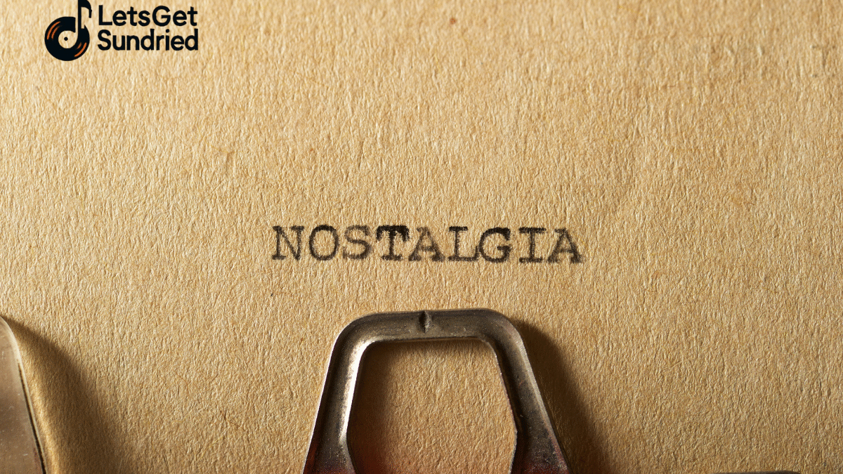 Sebuah kaset retro dengan tulisan 'Nostalgia', melambangkan kenangan akan lagu-lagu lama.