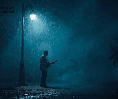 Siluet malam hari mengekspresikan makna lagu Blue Yung Kai